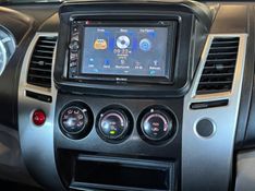 MITSUBISHI PAJERO DAKAR 3.2 HPE 4X4 7 LUGARES 16V TURBO INTERCOOLER 2011/2012 GRIFFCAR MULTIMARCAS DOIS IRMÃOS / Carros no Vale