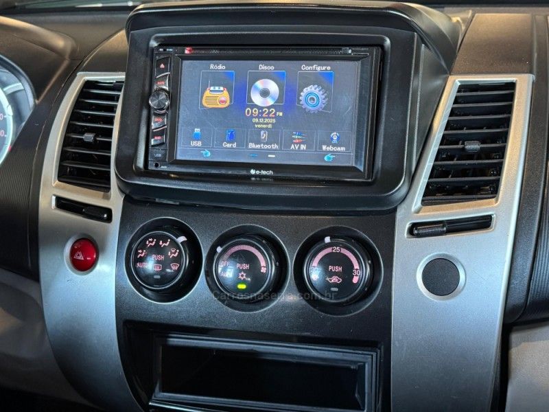 MITSUBISHI PAJERO DAKAR 3.2 HPE 4X4 7 LUGARES 16V TURBO INTERCOOLER 2011/2012 GRIFFCAR MULTIMARCAS DOIS IRMÃOS / Carros no Vale