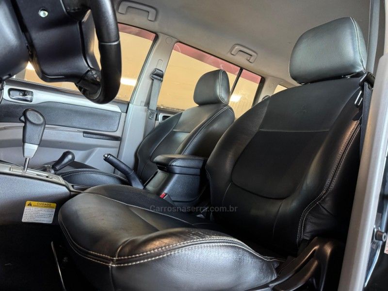 MITSUBISHI PAJERO DAKAR 3.2 HPE 4X4 7 LUGARES 16V TURBO INTERCOOLER 2011/2012 GRIFFCAR MULTIMARCAS DOIS IRMÃOS / Carros no Vale