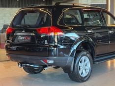 MITSUBISHI PAJERO DAKAR 3.2 HPE 4X4 7 LUGARES 16V TURBO INTERCOOLER 2011/2012 GRIFFCAR MULTIMARCAS DOIS IRMÃOS / Carros no Vale