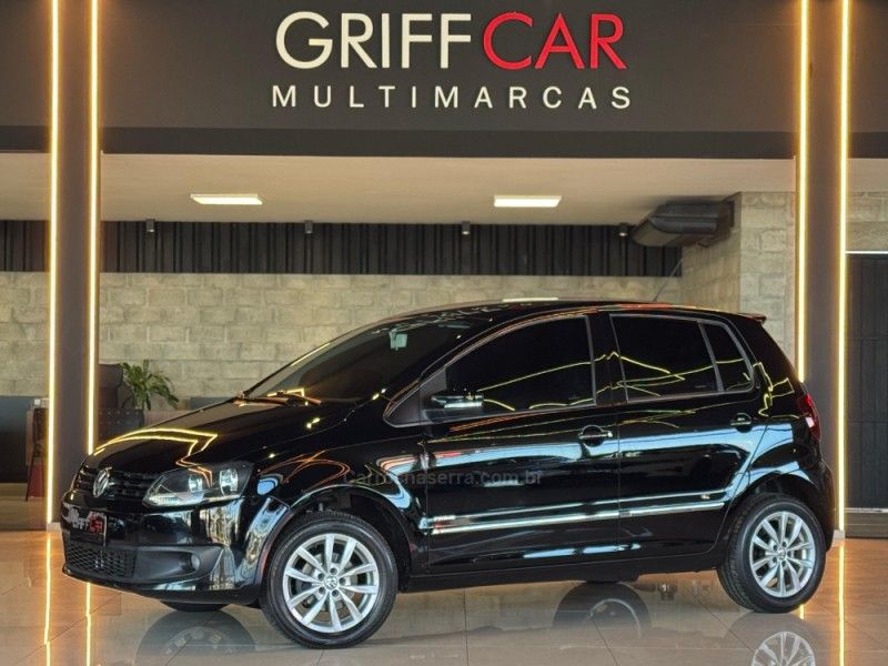 VOLKSWAGEN FOX 1.6 MI PRIME 8V 2013/2013 GRIFFCAR MULTIMARCAS DOIS IRMÃOS / Carros no Vale