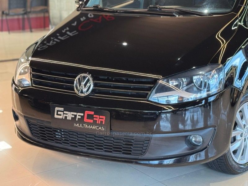 VOLKSWAGEN FOX 1.6 MI PRIME 8V 2013/2013 GRIFFCAR MULTIMARCAS DOIS IRMÃOS / Carros no Vale
