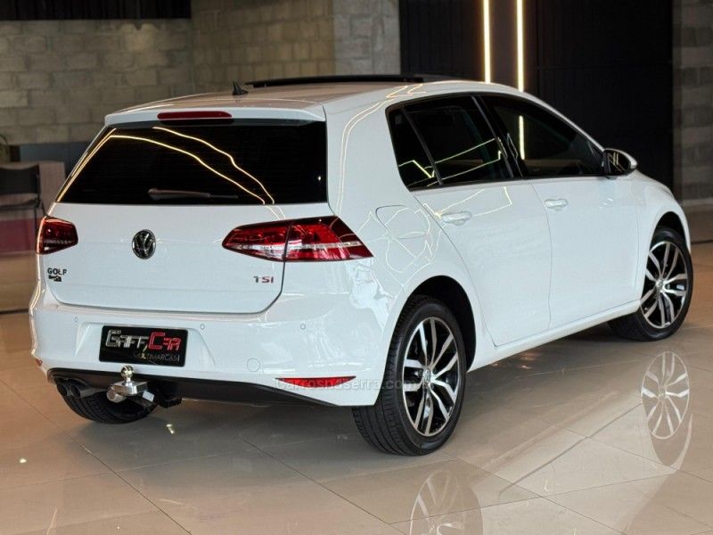 VOLKSWAGEN GOLF 1.4 TSI HIGHLINE 16V 2017/2017 GRIFFCAR MULTIMARCAS DOIS IRMÃOS / Carros no Vale