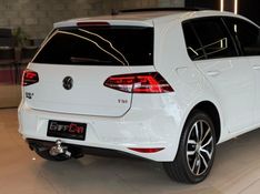 VOLKSWAGEN GOLF 1.4 TSI HIGHLINE 16V 2017/2017 GRIFFCAR MULTIMARCAS DOIS IRMÃOS / Carros no Vale
