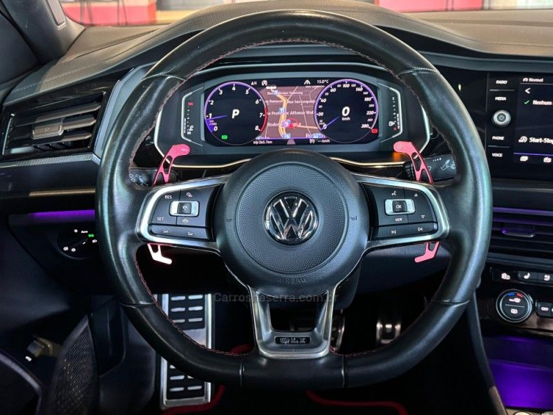 VOLKSWAGEN JETTA 2.0 16V TSI GLI 350 2018/2019 GRIFFCAR MULTIMARCAS DOIS IRMÃOS / Carros no Vale VOLKSWAGEN JETTA 2.0 16V TSI GLI 350 2018/2019 GRIFFCAR MULTIMARCAS DOIS IRMÃOS / Carros no Vale