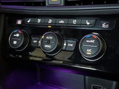 VOLKSWAGEN JETTA 2.0 16V TSI GLI 350 2018/2019 GRIFFCAR MULTIMARCAS DOIS IRMÃOS / Carros no Vale