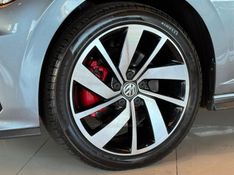 VOLKSWAGEN JETTA 2.0 16V TSI GLI 350 2018/2019 GRIFFCAR MULTIMARCAS DOIS IRMÃOS / Carros no Vale