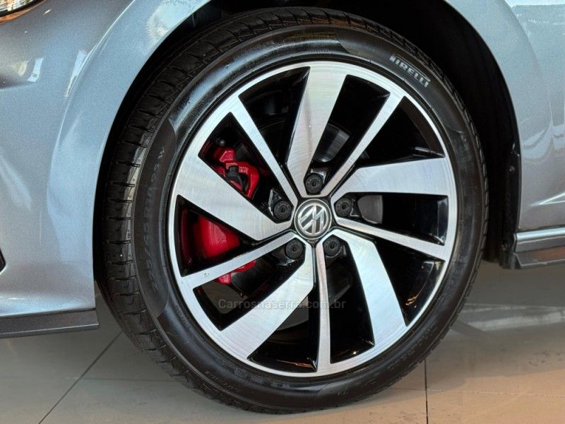 VOLKSWAGEN JETTA 2.0 16V TSI GLI 350 2018/2019 GRIFFCAR MULTIMARCAS DOIS IRMÃOS / Carros no Vale VOLKSWAGEN JETTA 2.0 16V TSI GLI 350 2018/2019 GRIFFCAR MULTIMARCAS DOIS IRMÃOS / Carros no Vale