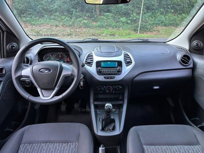 FORD KA 1.5 SE SEDAN 12V 2018/2019 KASPER VEÍCULOS DOIS IRMÃOS / Carros no Vale