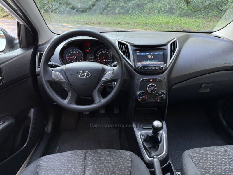 HYUNDAI HB20 1.0 COMFORT PLUS 12V 2019/2019 KASPER VEÍCULOS DOIS IRMÃOS / Carros no Vale
