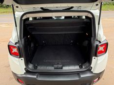 JEEP RENEGADE 1.8 16V 2019/2019 KASPER VEÍCULOS DOIS IRMÃOS / Carros no Vale