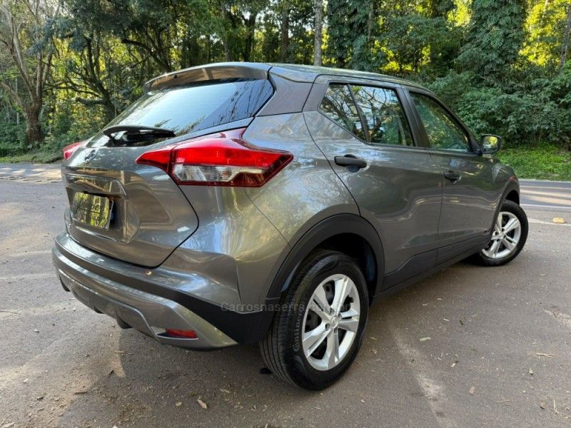 NISSAN KICKS 1.6 ACTIVE 16V 2021/2022 KASPER VEÍCULOS DOIS IRMÃOS / Carros no Vale