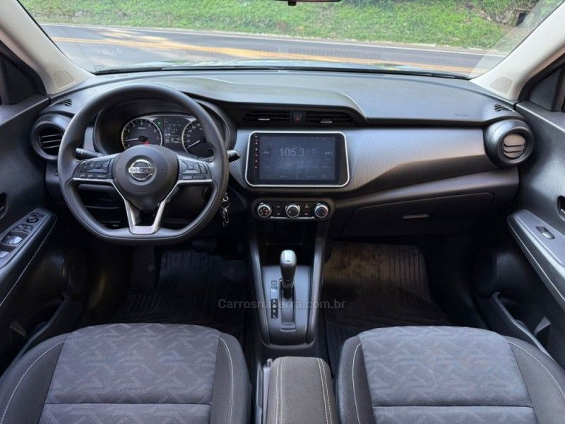NISSAN KICKS 1.6 ACTIVE 16V 2021/2022 KASPER VEÍCULOS DOIS IRMÃOS / Carros no Vale