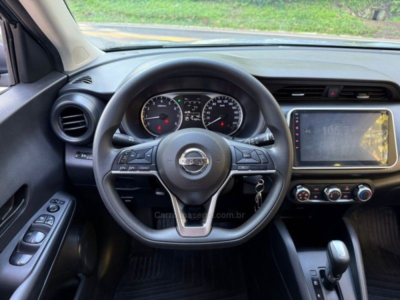NISSAN KICKS 1.6 ACTIVE 16V 2021/2022 KASPER VEÍCULOS DOIS IRMÃOS / Carros no Vale