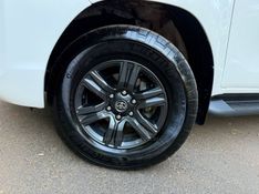 TOYOTA HILUX 2.8 SR 4X4 CD 16V 2023/2024 KASPER VEÍCULOS DOIS IRMÃOS / Carros no Vale