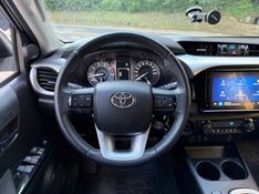 TOYOTA HILUX 2.8 SR 4X4 CD 16V 2023/2024 KASPER VEÍCULOS DOIS IRMÃOS / Carros no Vale