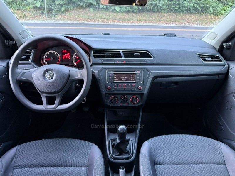 VOLKSWAGEN VOYAGE 1.0 12V MPI TOTALFLEX TRENDLINE 2022/2023 KASPER VEÍCULOS DOIS IRMÃOS / Carros no Vale