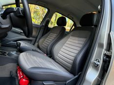 VOLKSWAGEN VOYAGE 1.6 MI COMFORTLINE 8V AUTOMATIZADO 2012/2013 KASPER VEÍCULOS DOIS IRMÃOS / Carros no Vale