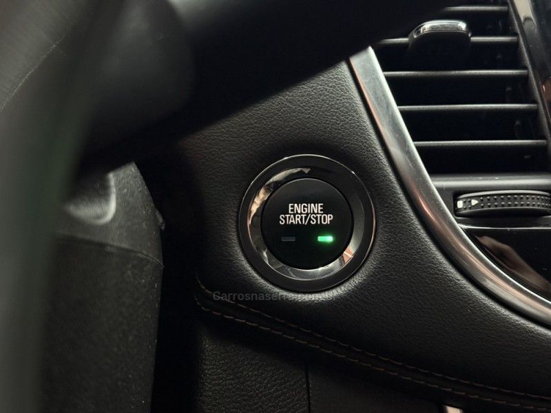 CHEVROLET TRACKER 1.4 16V PREMIER TURBO 2017/2018 FOCAR VEÍCULOS CAXIAS DO SUL / Carros no Vale