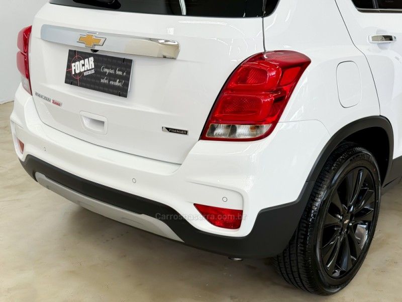 CHEVROLET TRACKER 1.4 16V PREMIER TURBO 2017/2018 FOCAR VEÍCULOS CAXIAS DO SUL / Carros no Vale