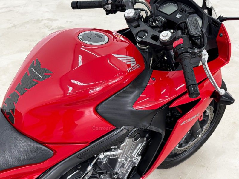 Honda Motos CBR 650F 2014/2015 FOCAR VEÍCULOS CAXIAS DO SUL / Carros no Vale
