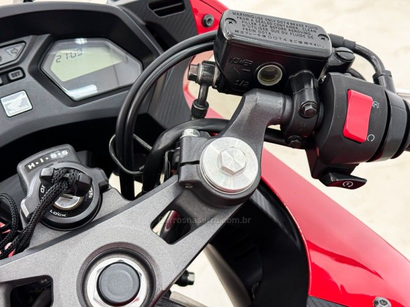 Honda Motos CBR 650F 2014/2015 FOCAR VEÍCULOS CAXIAS DO SUL / Carros no Vale
