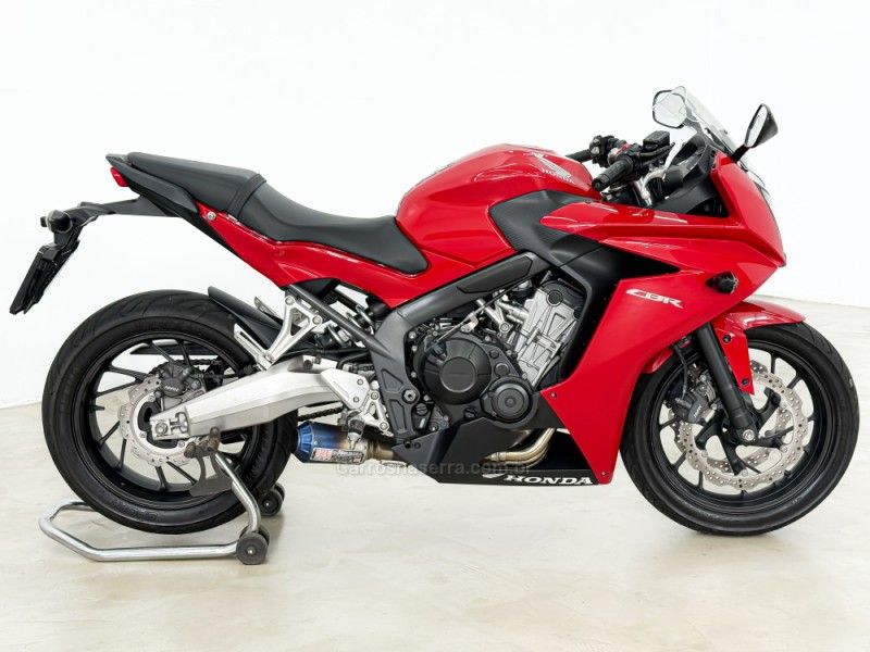 Honda Motos CBR 650F 2014/2015 FOCAR VEÍCULOS CAXIAS DO SUL / Carros no Vale