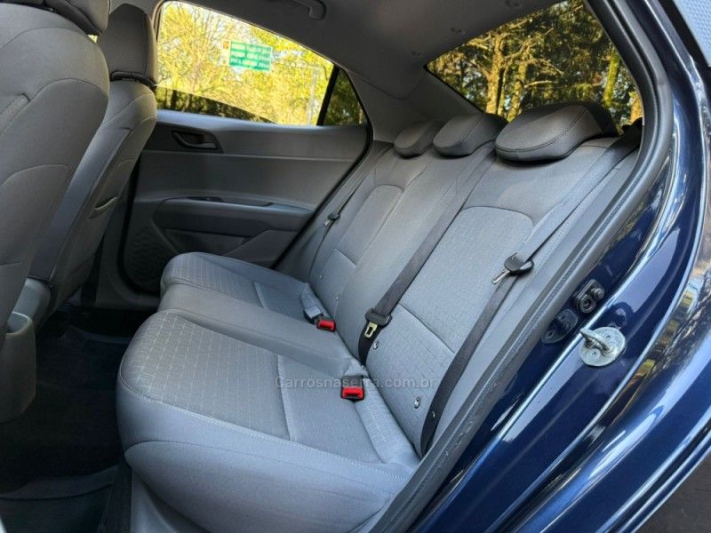 HYUNDAI HB20S 1.0 COMFORT PLUS 12V 2023/2024 KASPER VEÍCULOS DOIS IRMÃOS / Carros no Vale