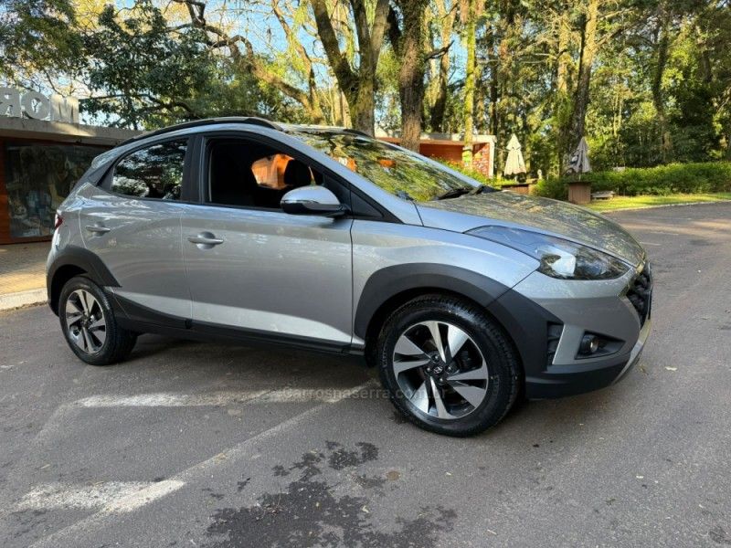 HYUNDAI HB20X 1.6 EVOLUTION 16V 2021/2022 KASPER VEÍCULOS DOIS IRMÃOS / Carros no Vale