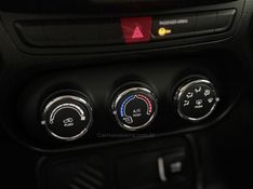 JEEP RENEGADE 1.8 16V 2016/2016 FOCAR VEÍCULOS CAXIAS DO SUL / Carros no Vale