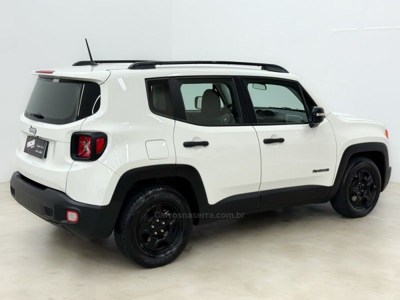 JEEP RENEGADE 1.8 16V 2016/2016 FOCAR VEÍCULOS CAXIAS DO SUL / Carros no Vale
