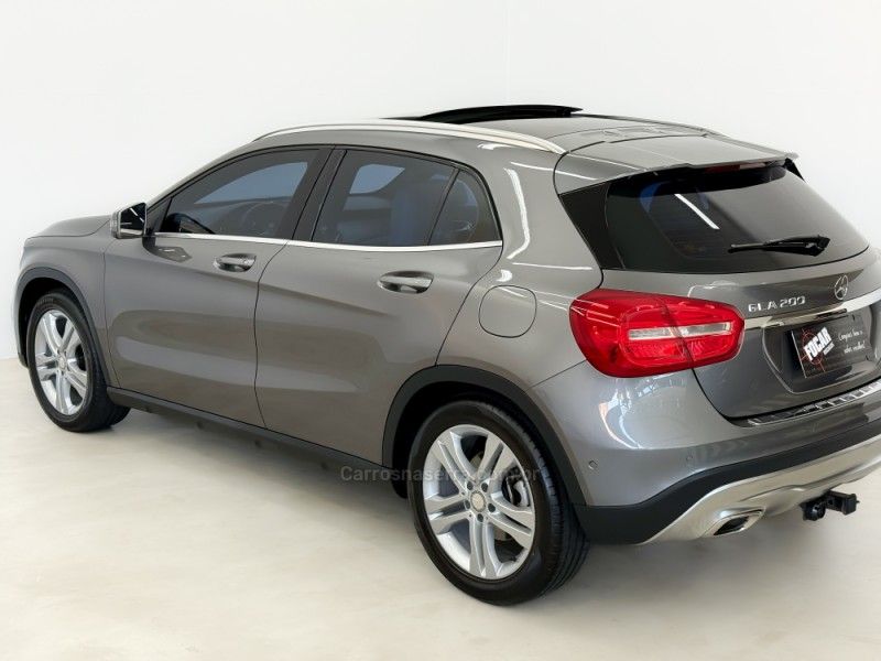 MERCEDES-BENZ GLA 200 1.6 CGI VISION 16V TURBO 2014/2015 FOCAR VEÍCULOS CAXIAS DO SUL / Carros no Vale