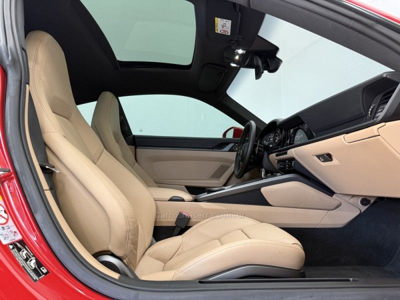 PORSCHE 911 3.0 CARRERA S COUPE 2019/2020 FOCAR VEÍCULOS CAXIAS DO SUL / Carros no Vale