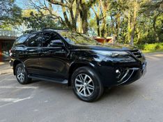 TOYOTA HILUX SW4 2.8 SRX 4X4 16V TURBO INTERCOOLER 2017/2018 KASPER VEÍCULOS DOIS IRMÃOS / Carros no Vale