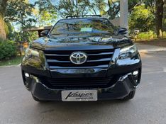 TOYOTA HILUX SW4 2.8 SRX 4X4 16V TURBO INTERCOOLER 2017/2018 KASPER VEÍCULOS DOIS IRMÃOS / Carros no Vale