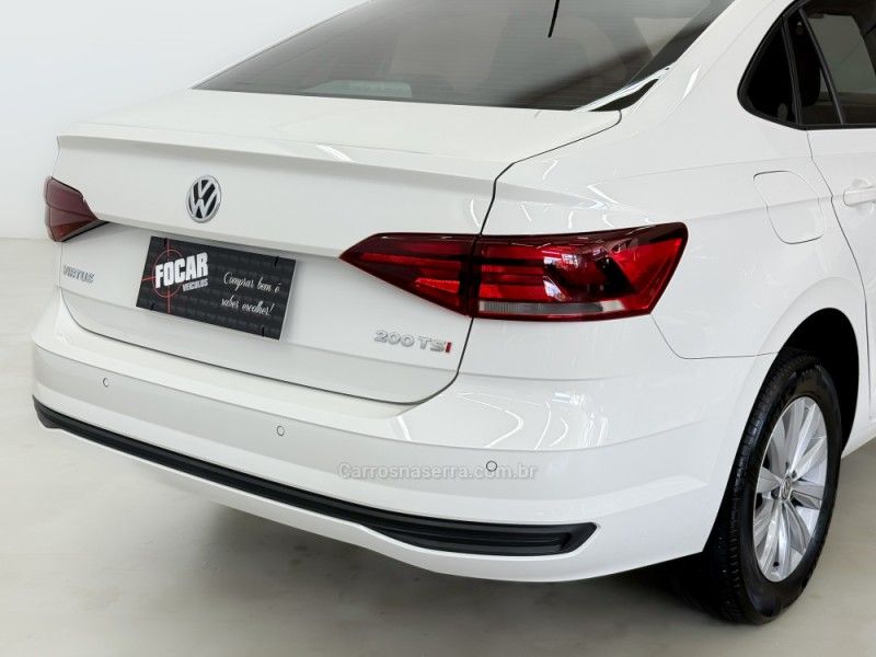 VOLKSWAGEN VIRTUS 1.0 200 TSI COMFORTLINE 2022/2022 FOCAR VEÍCULOS CAXIAS DO SUL / Carros no Vale