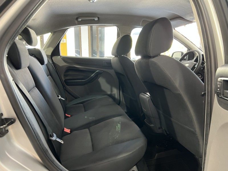 FORD FOCUS 2.0 GLX 16V 2013/2013 PRIME MULTIMARCAS CAXIAS DO SUL / Carros no Vale FORD FOCUS 2.0 GLX 16V 2013/2013 PRIME MULTIMARCAS CAXIAS DO SUL / Carros no Vale