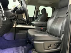 RAM CLASSIC 5.7 LARAMIE V8 HEMI 2022/2022 FOCAR VEÍCULOS CAXIAS DO SUL / Carros no Vale