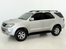 TOYOTA HILUX SW4 3.0 SRV 4X4 16V TURBO INTERCOOLER 2005/2006 FOCAR VEÍCULOS CAXIAS DO SUL / Carros no Vale