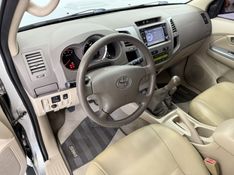TOYOTA HILUX SW4 3.0 SRV 4X4 16V TURBO INTERCOOLER 2005/2006 FOCAR VEÍCULOS CAXIAS DO SUL / Carros no Vale