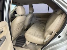 TOYOTA HILUX SW4 3.0 SRV 4X4 16V TURBO INTERCOOLER 2005/2006 FOCAR VEÍCULOS CAXIAS DO SUL / Carros no Vale