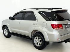 TOYOTA HILUX SW4 3.0 SRV 4X4 16V TURBO INTERCOOLER 2005/2006 FOCAR VEÍCULOS CAXIAS DO SUL / Carros no Vale