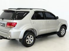 TOYOTA HILUX SW4 3.0 SRV 4X4 16V TURBO INTERCOOLER 2005/2006 FOCAR VEÍCULOS CAXIAS DO SUL / Carros no Vale