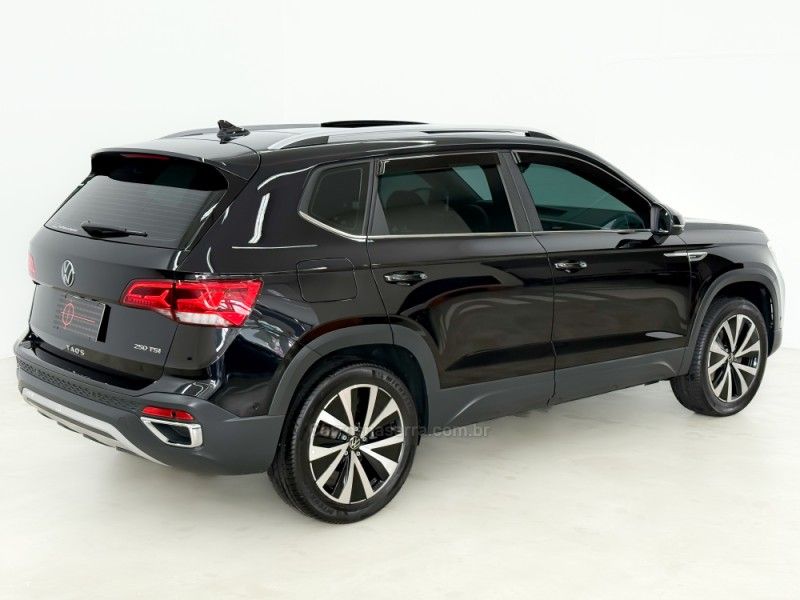 VOLKSWAGEN TAOS 1.4 16V HIGHLINE TSI 2023/2023 FOCAR VEÍCULOS CAXIAS DO SUL / Carros no Vale