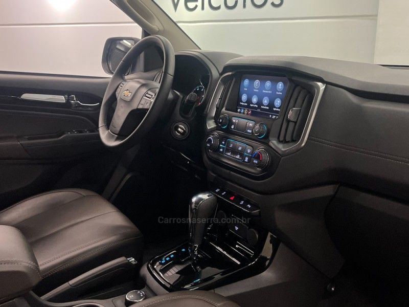 CHEVROLET TRAILBLAZER 2.8 PREMIER 16V TURBO 2022/2023 ÓTIMA CAR FLORES DA CUNHA / Carros no Vale