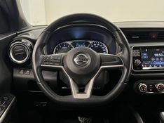 NISSAN KICKS 1.6 16V SV PACK PLUS XTRONIC 2018/2019 ÓTIMA CAR FLORES DA CUNHA / Carros no Vale