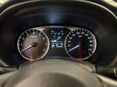 NISSAN KICKS 1.6 16V SV PACK PLUS XTRONIC 2018/2019 ÓTIMA CAR FLORES DA CUNHA / Carros no Vale