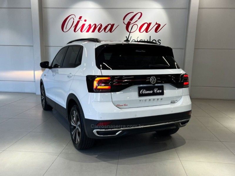 VOLKSWAGEN T-CROSS 1.0 COMFORTLINE TSI 2022/2022 ÓTIMA CAR FLORES DA CUNHA / Carros no Vale