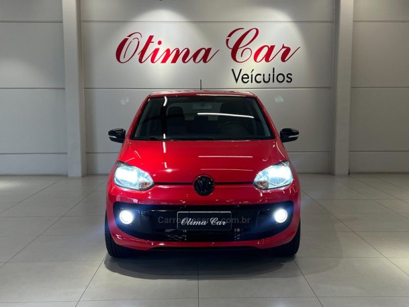 VOLKSWAGEN UP 1.0 MPI RED UP 12V 2016/2017 ÓTIMA CAR FLORES DA CUNHA / Carros no Vale