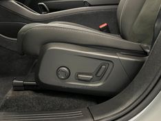 VOLVO EC40 PLUS P6 ELÉTRICO 2025/2026 ÓTIMA CAR FLORES DA CUNHA / Carros no Vale